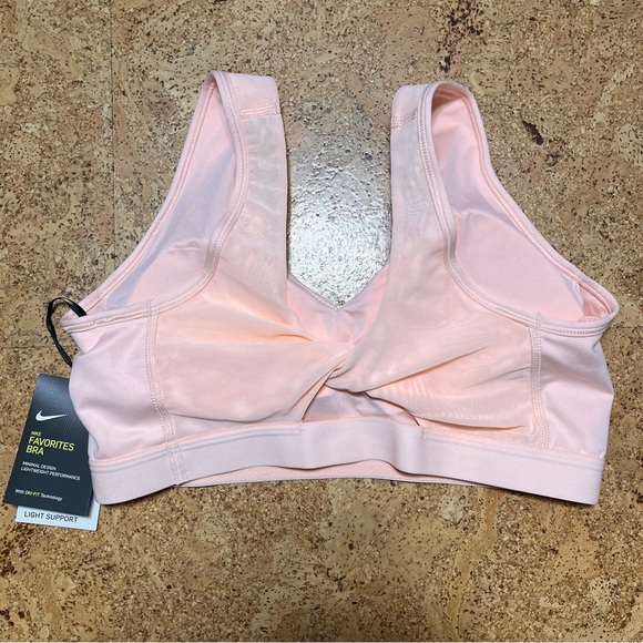 Nike Favorites Dri-Fit Light Support Twist Back Sports Bra NWT Pastel Pink Sz L - Picture 2 of 14